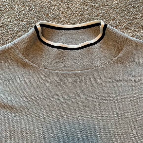 Ann Taylor Gray Mock Neck Sweater Size L - Picture 2 of 4